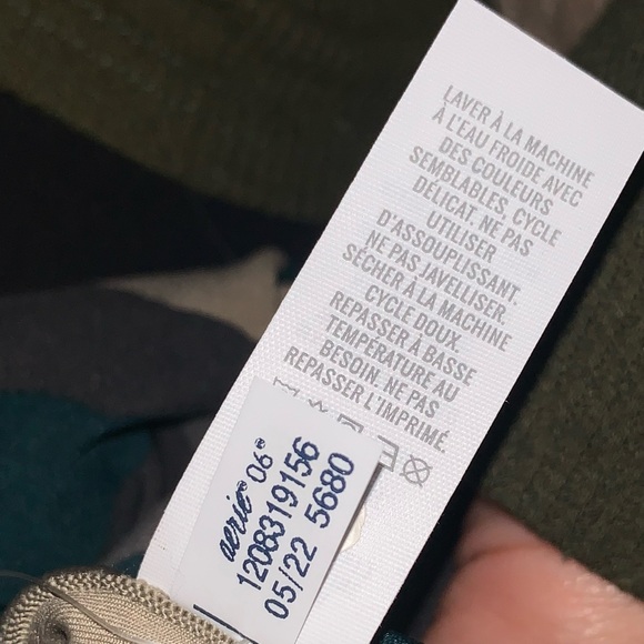 Aerie Offline Real Me High Waisted| Crossover Camo Print Flare Legging NEW! - Picture 8 of 9